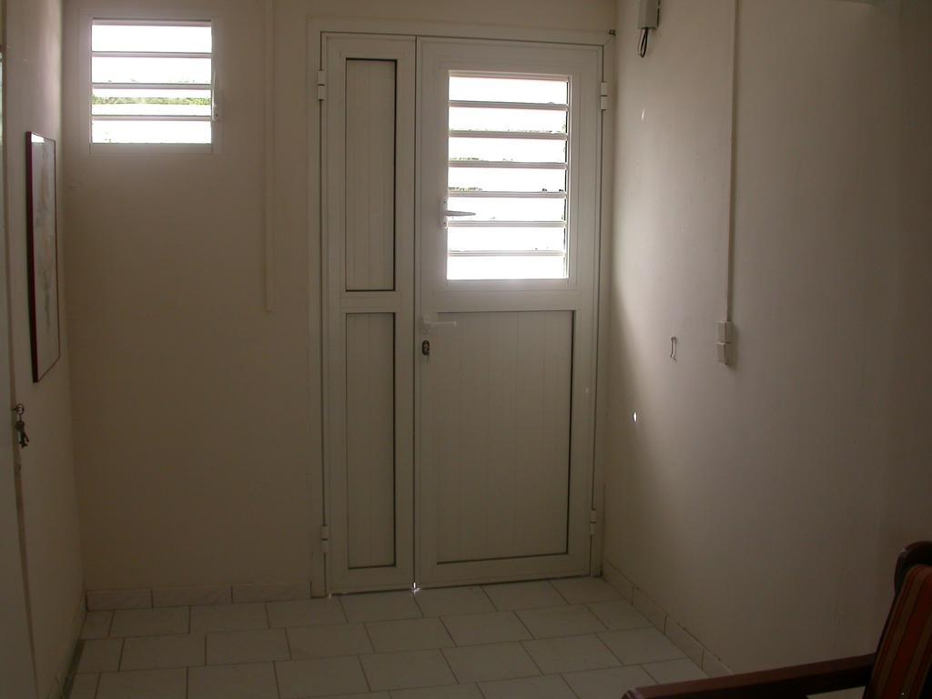 Вилла Maison De Vacances A St Anne Martinique Сент-Анн Экстерьер фото